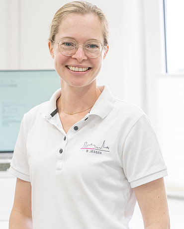 Portrait von der Zahnärztin Beeke Jessen